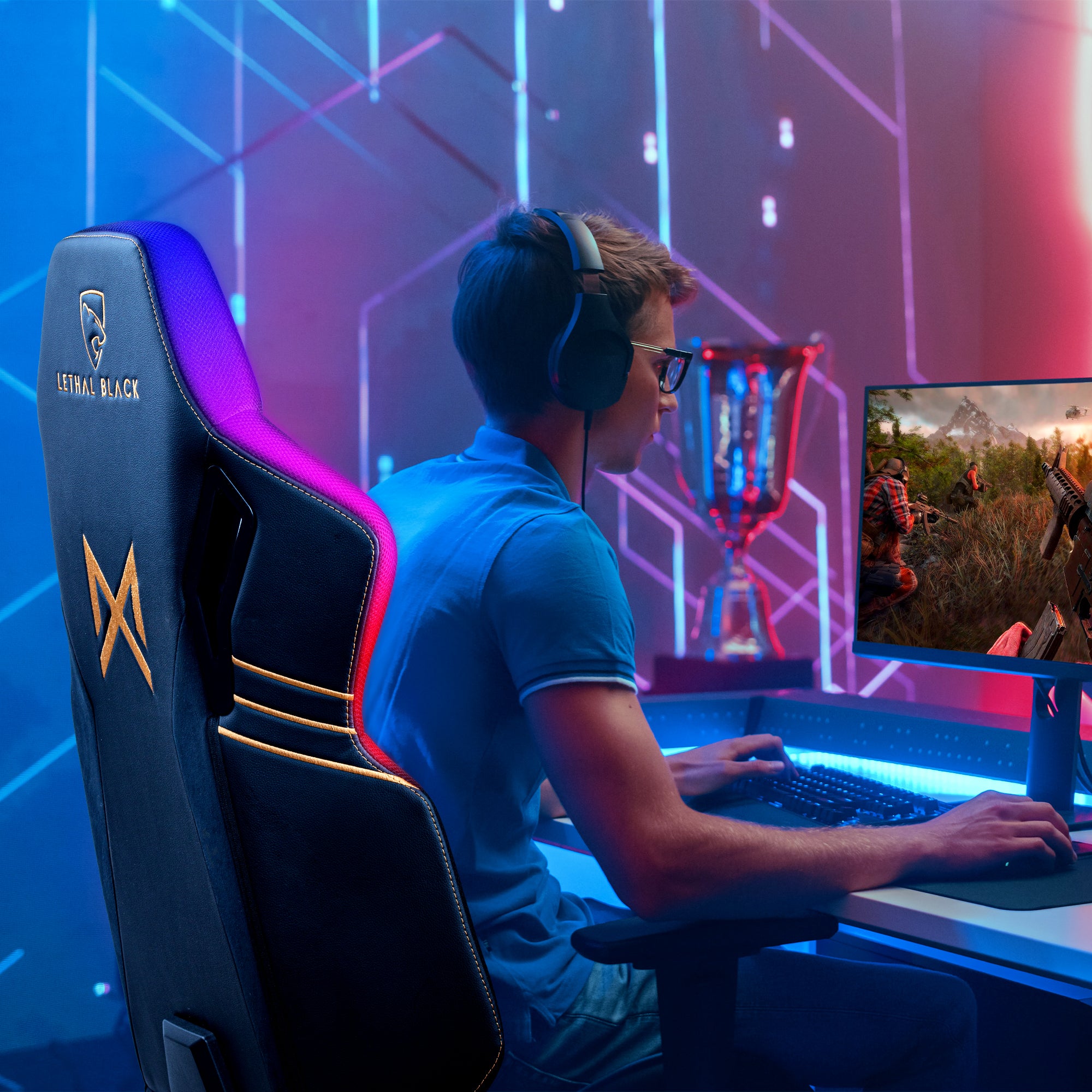 Chair_gaming_with_customizable_footrest_and_head_cushion